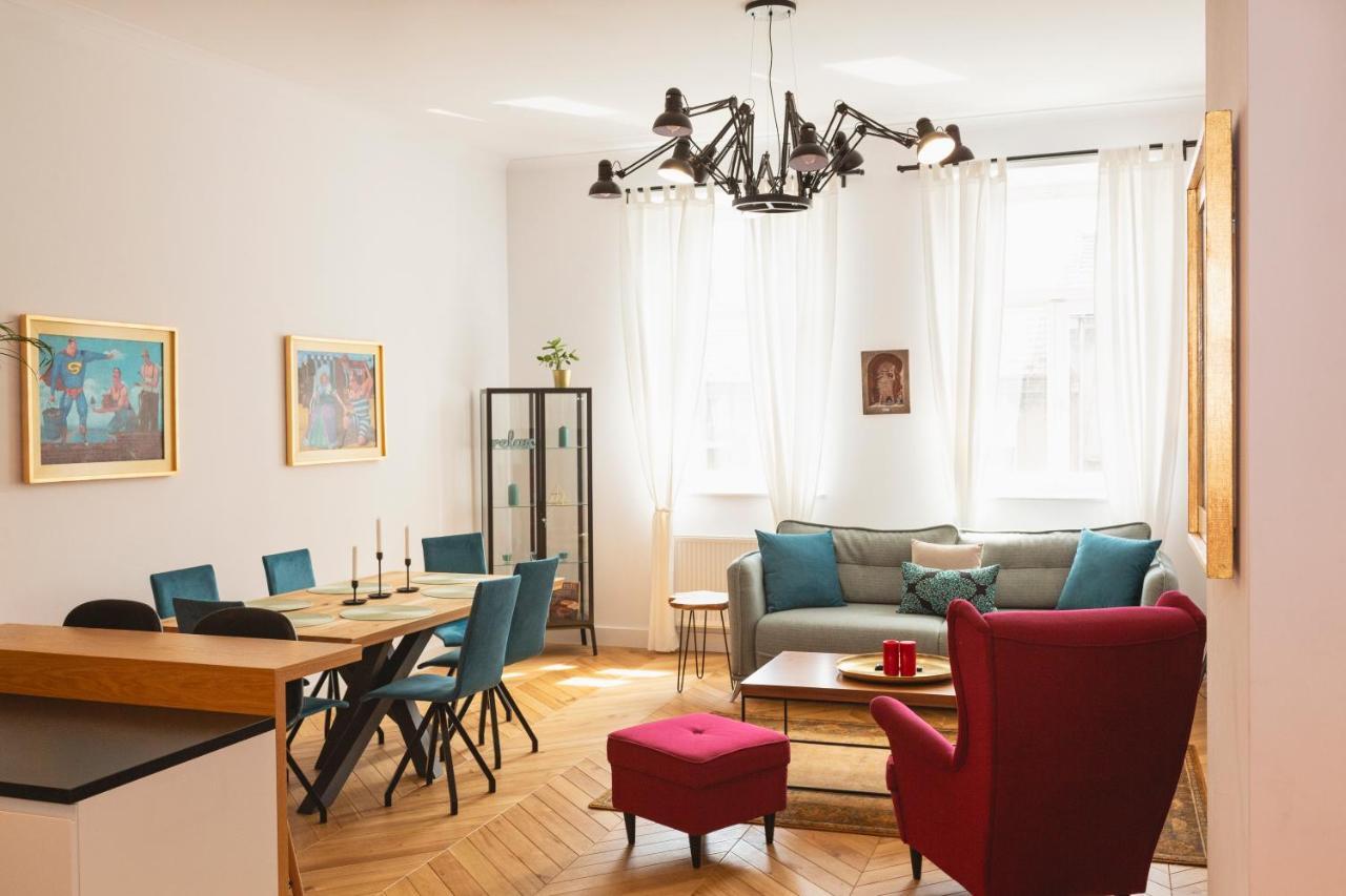 Tcf Home - Big Apartment With Free Garage Krasków Εξωτερικό φωτογραφία